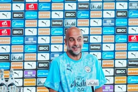 جوارديولا يكشف غيابات مانشستر سيتي ضد وولفرهامبتون.. وموقف إيدرسون